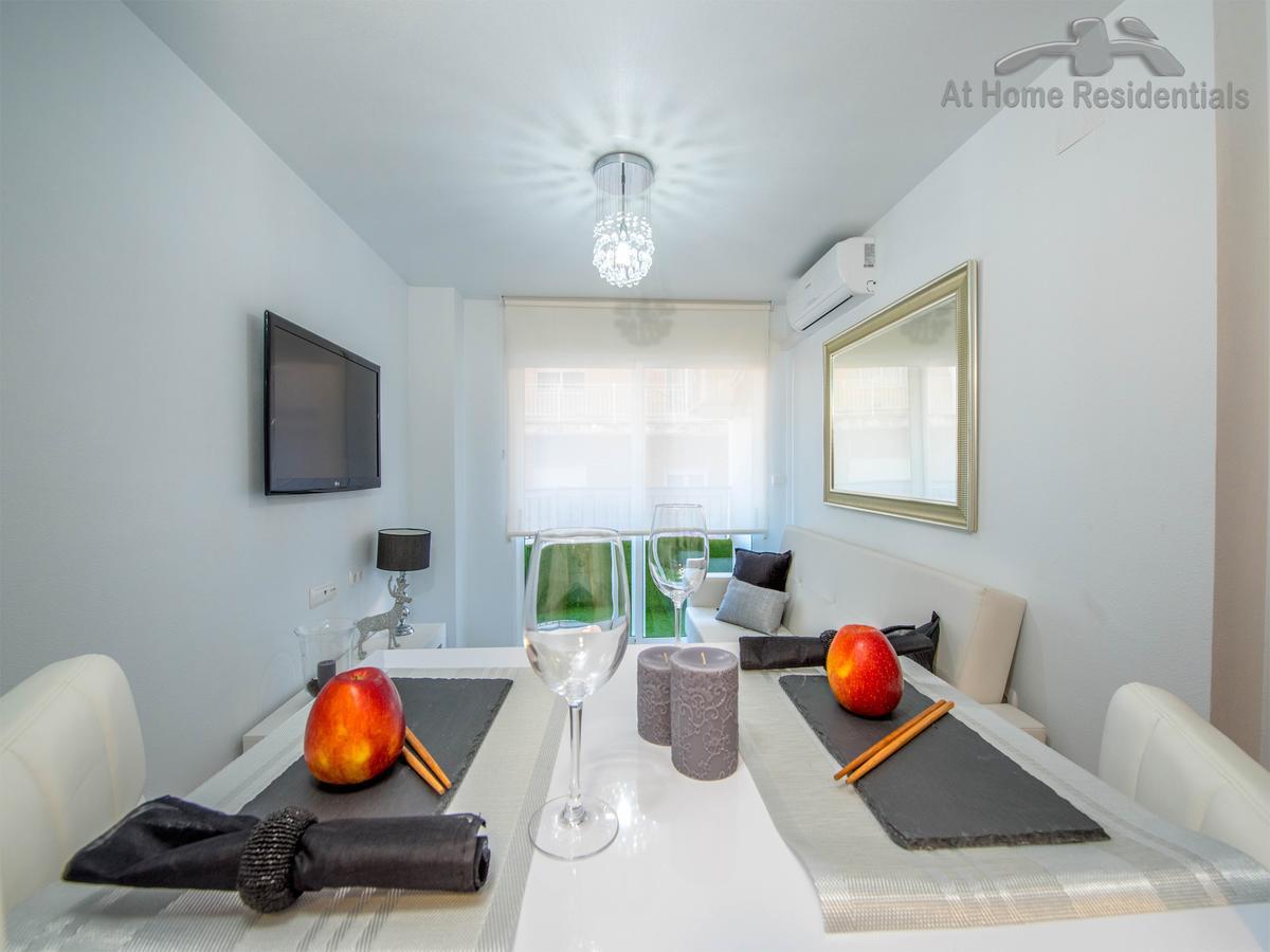 At Home Residentials Torrevieja Ngoại thất bức ảnh